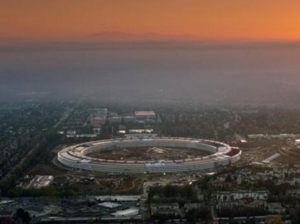 Vista aérea del nuevo campus de Apple.