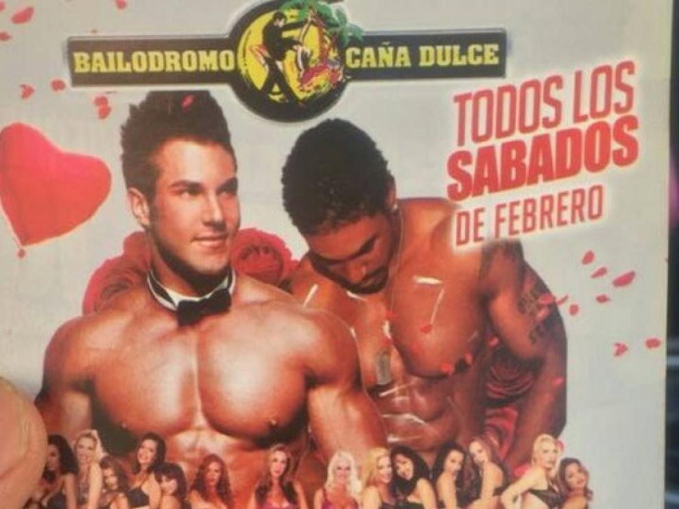 El cartel de la discoteca.