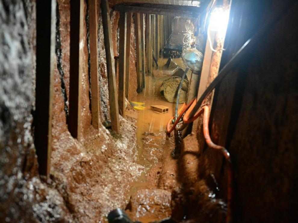 Túnel construido por los presidiarios de una cárcel de Porto Alegre, capital de Río Grande do Sul (Brasil).