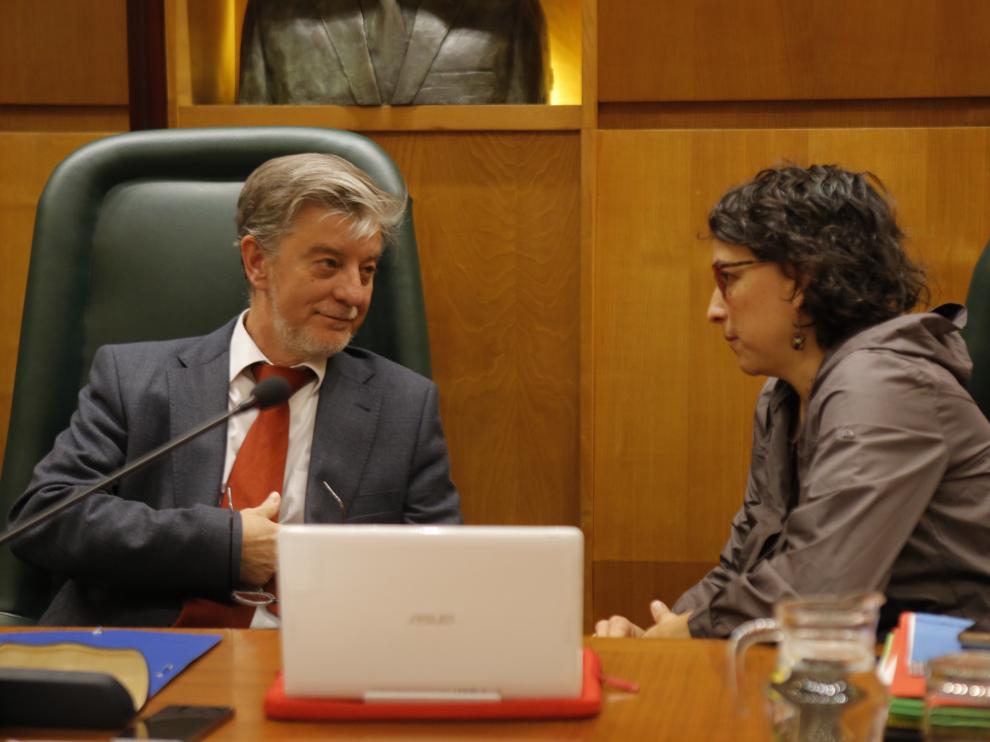 El alcalde Pedro Santisteve, este viernes en el pleno del Ayuntamiento