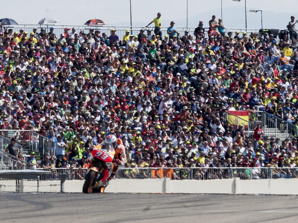 Citas con las motos31 marzo-2 abril. Mundial de Superbikes en Motorland. 15-16 julio. Campeonato de España de Velocidad-RFME en Motorland.22-24 sept. Mundial Moto GP en Motorland. 7-8 oct. FIM CEV Repsol en Motorland. 3-4 mayo. Campeonato de España de motocross en Calatayud. 25 mayo. Nacional motocross en Zuera.