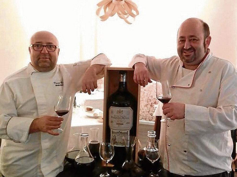 Darío Bueno e Iván Maza, en el restaurante Asador Neguri.