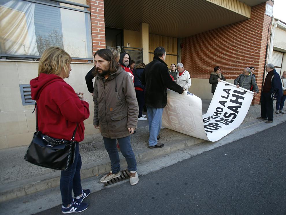 Movilización para paralizar un desahucio en Santa Isabel el pasado mes de marzo.