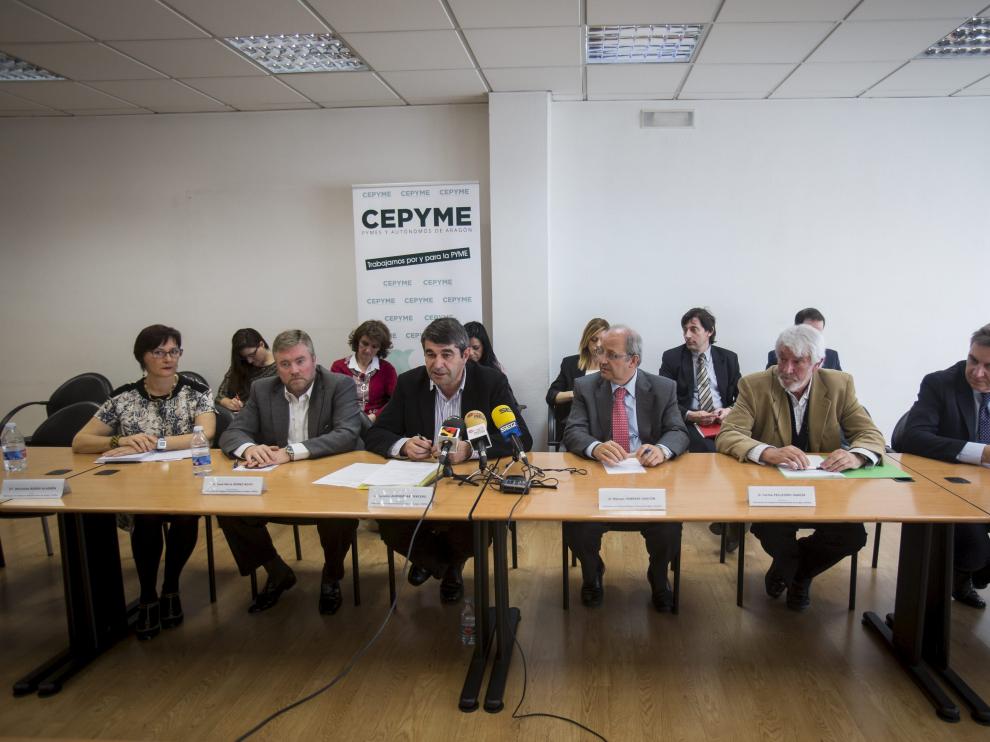 Representantes de la Federación de Polígonos Empresariales de Aragón (Fepea).