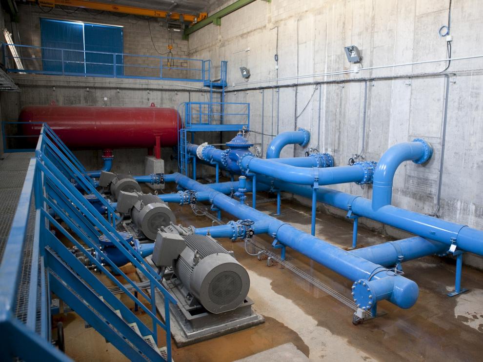 El subsuelo de Zaragoza está plagado de tuberías de suministro de agua.