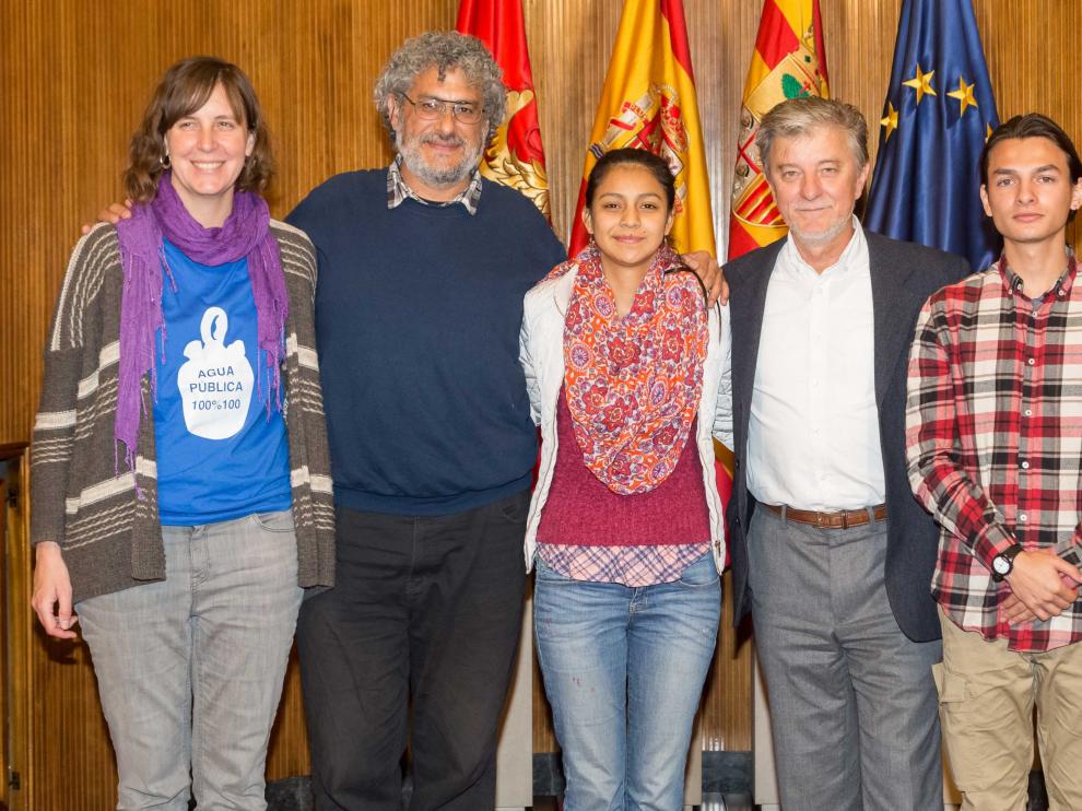 Santisteve Recibe A La Hija De La Activista Hondureña Berta Cáceres Premio Goldman 2015