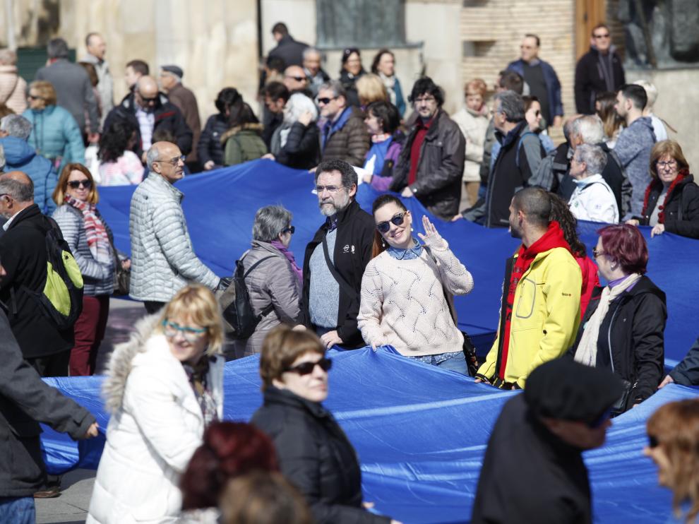 Concentración en la plaza del Pilar contra el Impuesto de Contaminación de las Aguas (ICA).
