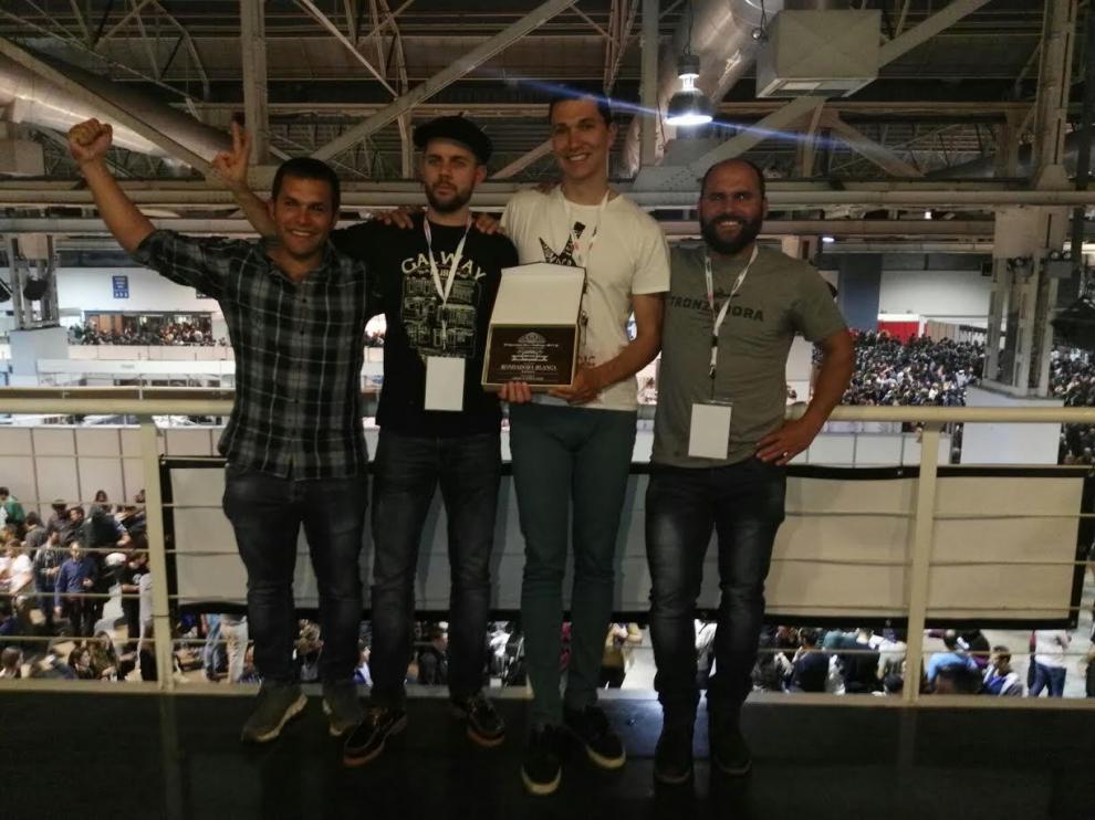 Socios de Rondadora durante la celebración del Barcelona Beer Festival.
