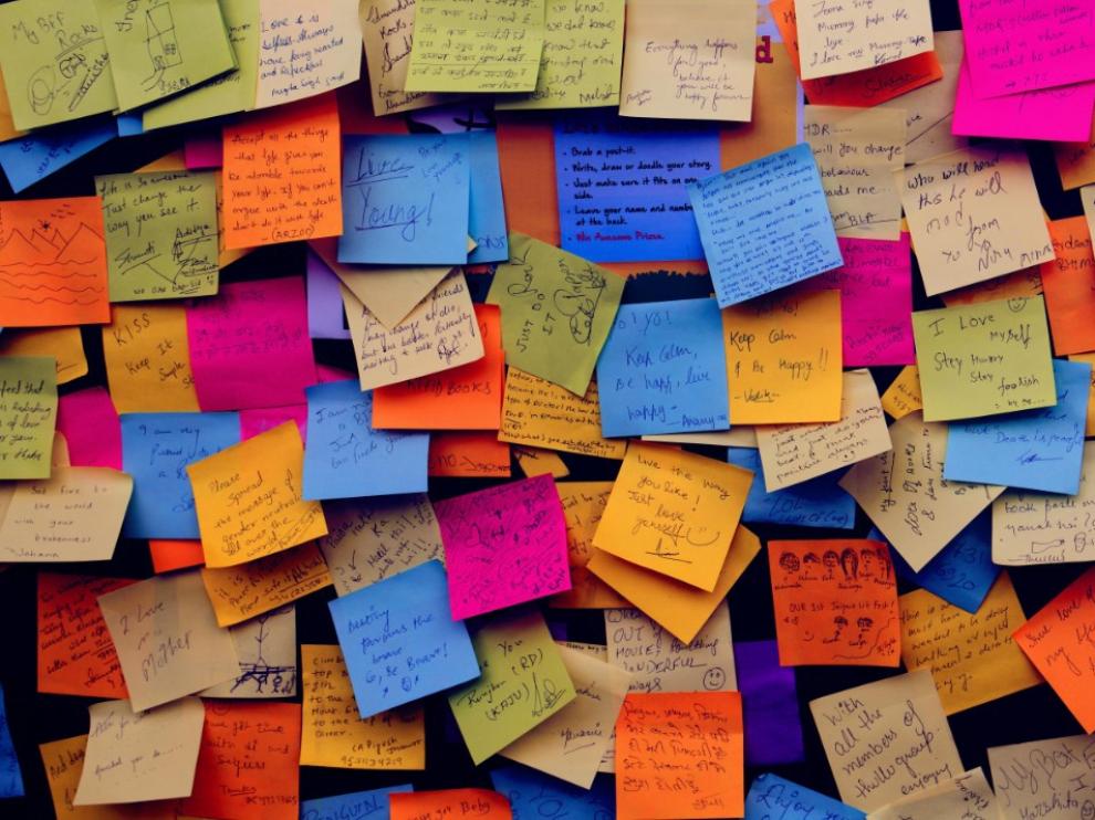 El color original de las notas adhesivas Post-it era amarillo