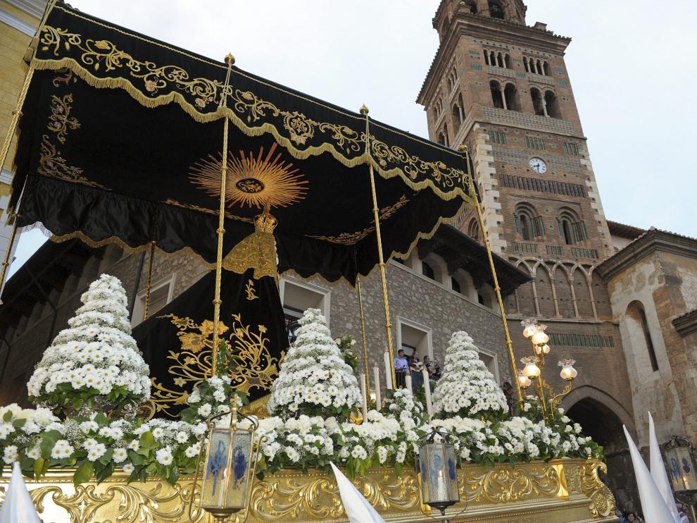 Paso de Nuestra Señora de la Soledad.
