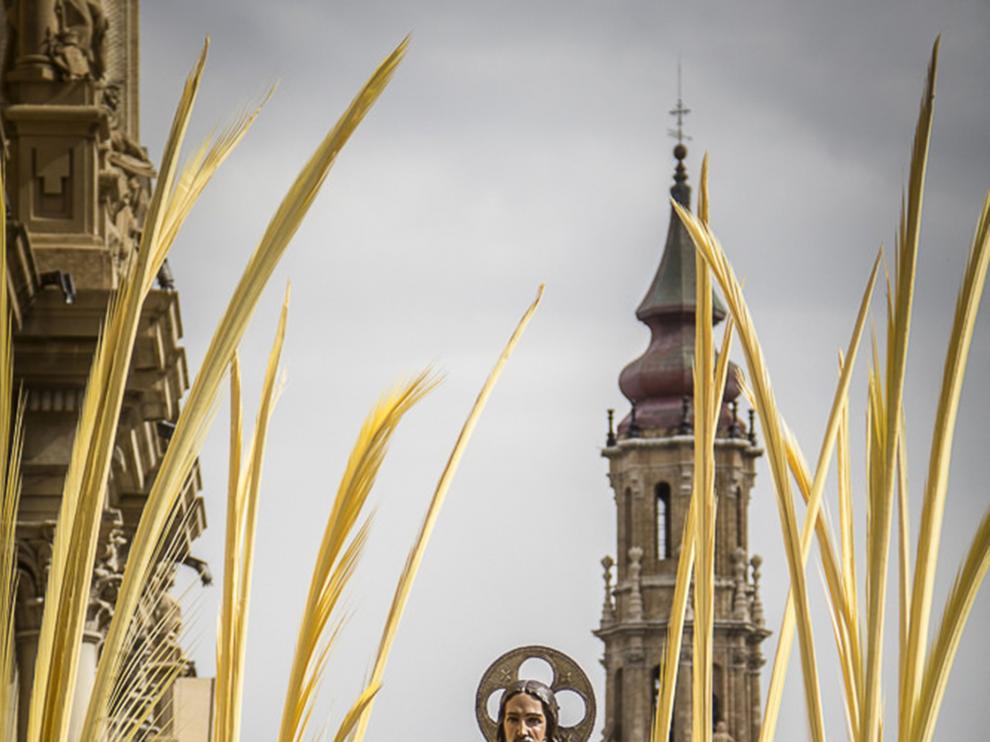 El paso titular de la Cofradía de la Entrada conmemora la entrada de Jesús en Jerusalén, momento de la Pasión de Cristo que se recuerda en esta fecha