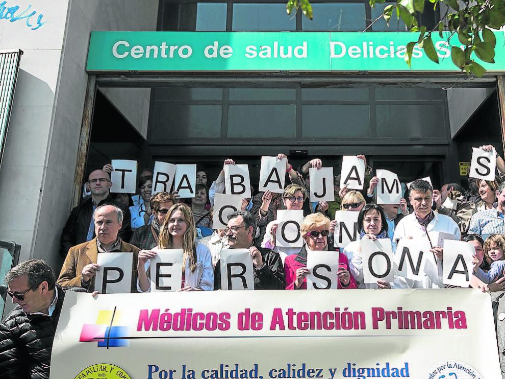 El 13 de abril de 2015, médicos de Familia ya salieron a la calle para denunciar, entre otras cuestiones, los continuos fallos del sistema informático de Atención Primaria, el denominado OMI. La situación no ha mejorado en este tiempo.