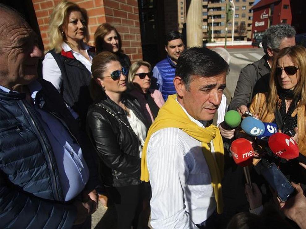 Pardo ha convocado a las puertas de la sede del PP de Soria a los periodistas para confirmar que será precandidato.