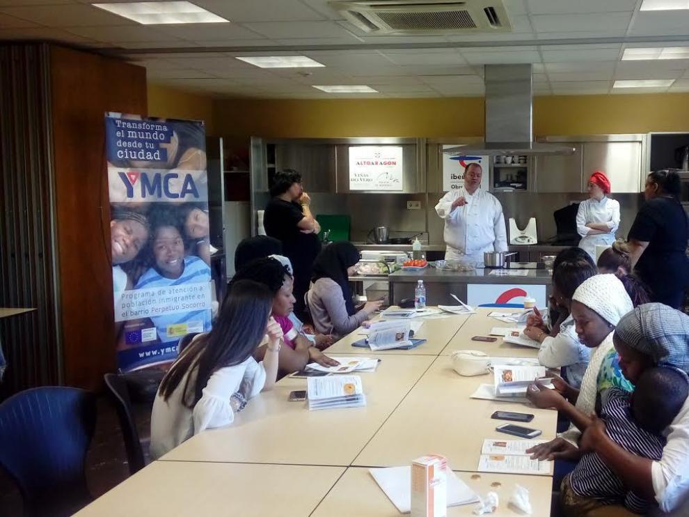 Un momento del taller que se celebra en Huesca.