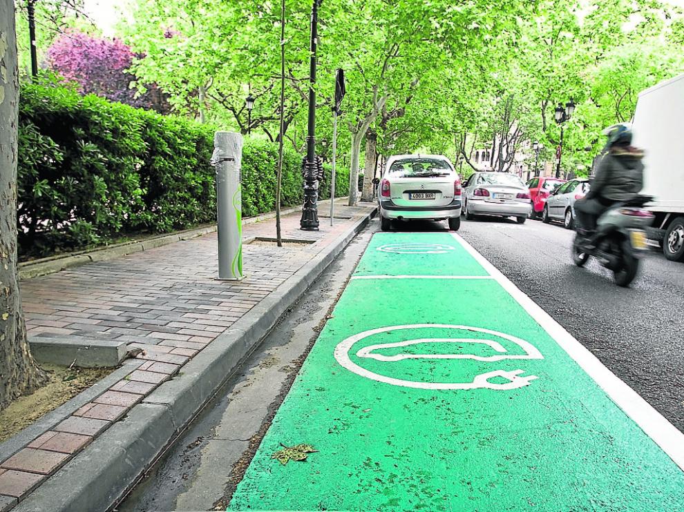 Zaragoza aspira a convertirse en un banco de pruebas para desarrollar el coche eléctrico