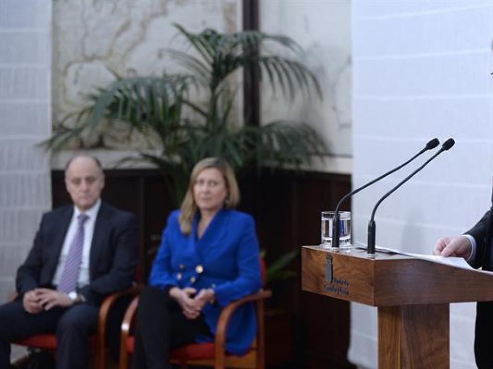 El presidente de Castilla y León, Juan Vicente Herrera, presenta el proyecto de ley de Presupuestos de la Comunidad de 2017, el más tardío de los elaborados en sus años de gobierno