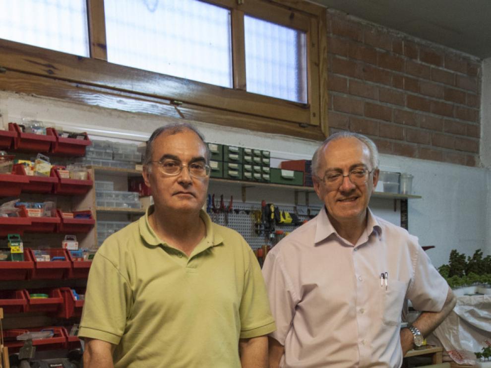 Raúl Quílez y Alfredo González, autores de la maqueta.