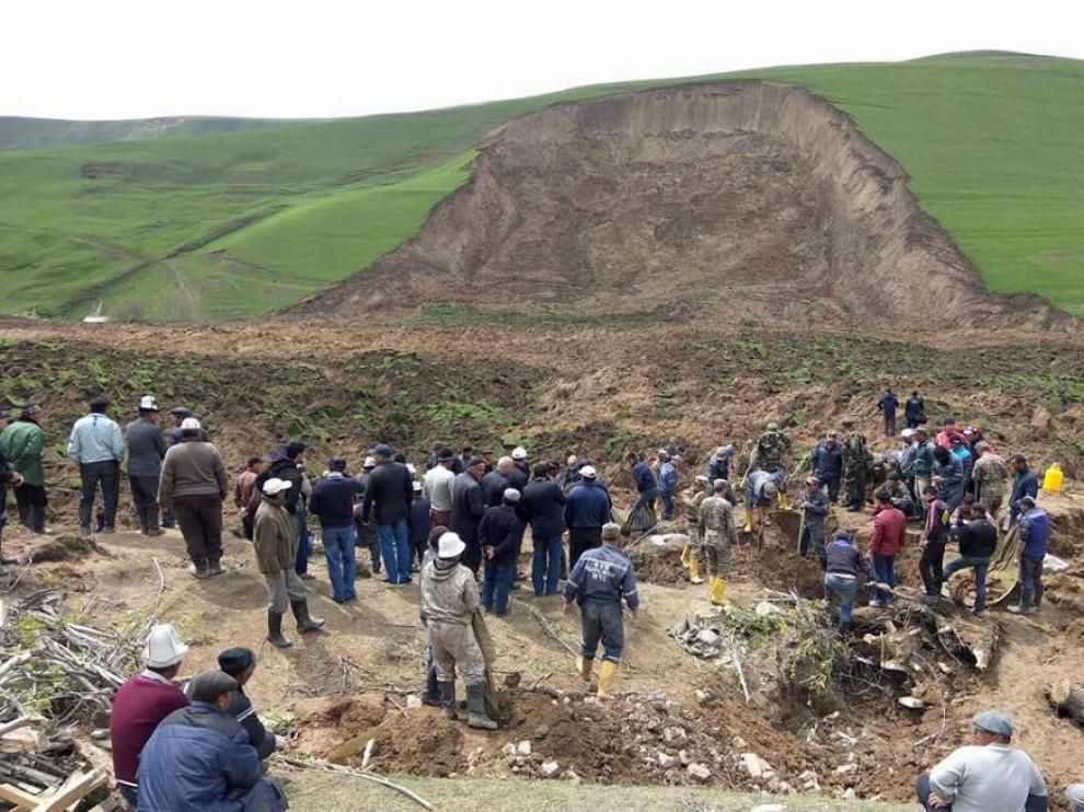 Vista general de la zona que ha sido afectada por el corrimiento de tierras en Kirguistán