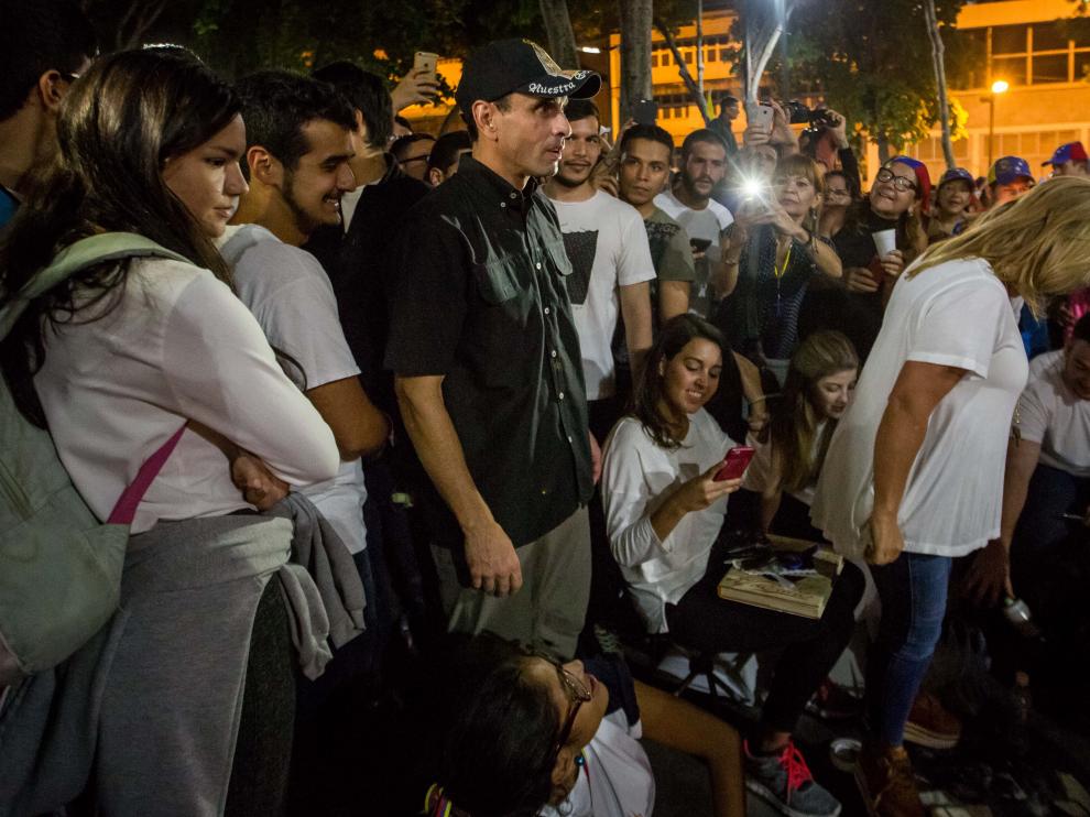 Henrique Capriles este sábado en un homenaje a las víctimas de las protestas en Venezuela.