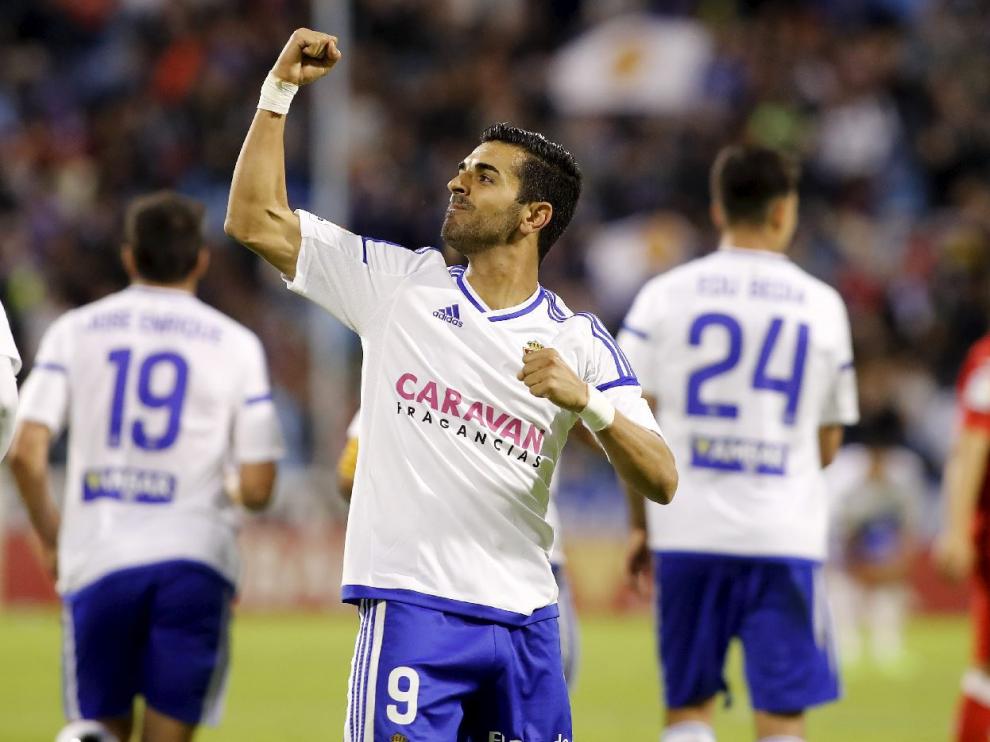 Ángel celebra su gol frente al Getafe en La Romareda.