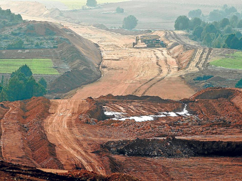 Panorámica de los terrenos por los que discurrirá la A-11 en Blacos, en una imagen tomada en febrero.