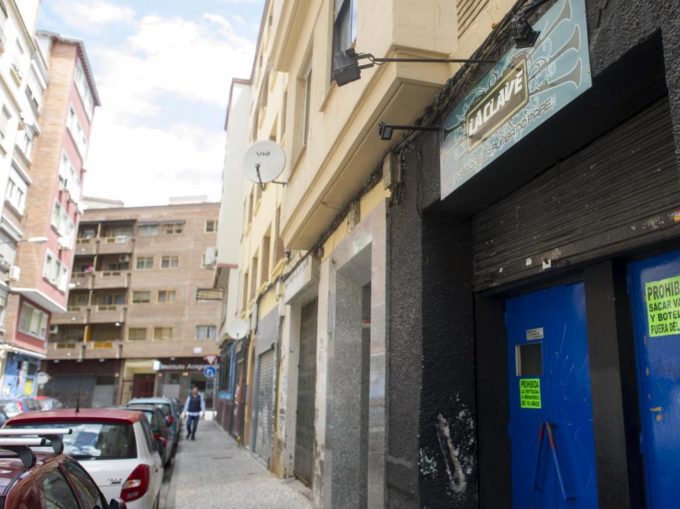 Exterior del bar La Clave, situado en la calle Vasconia, en una imagen tomada ayer.