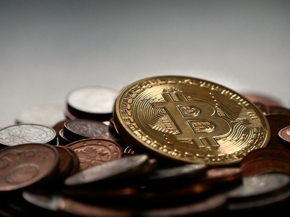 El bitcoin es una criptomoneda. El valor de cada bitcoin superaba este lunes los 1.600 euros.