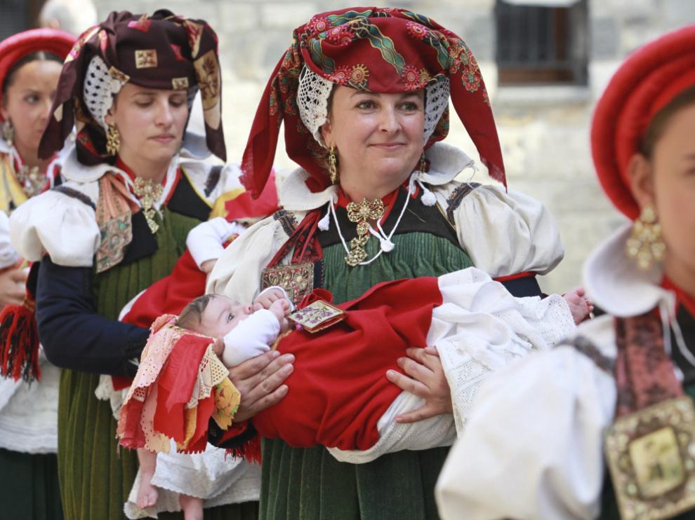 El último domingo de agosto, Ansó celebra el Día del Traje Ansotano.