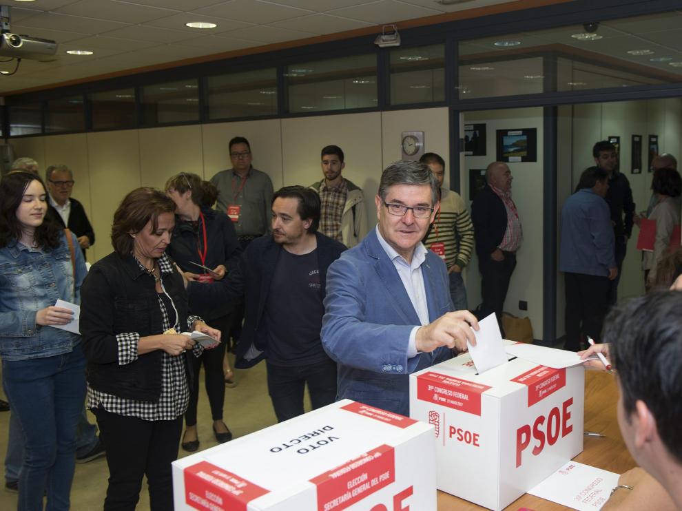 El secretario general del PSOE en Teruel, Vicente Guillén.