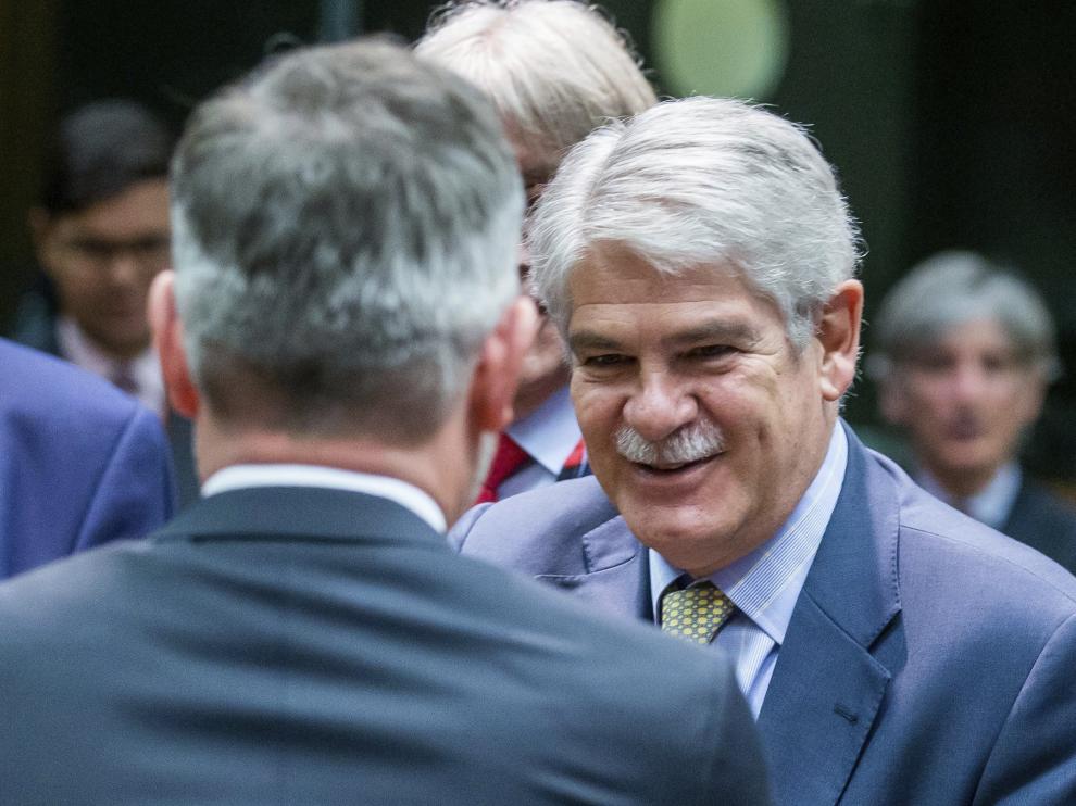 El ministro de Exteriores español, Alfonso Dastis, al inicio de la reunión del Consejo Europeo en Bruselas.