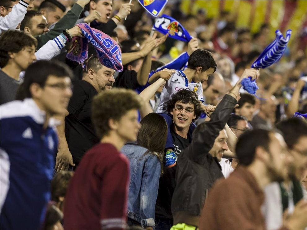 Graderío de La Romareda en un partido del Real Zaragoza.
