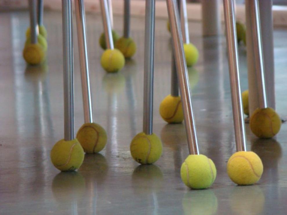 La biblioteca de la Facultad de Ciencias evita el ruido... con pelotas