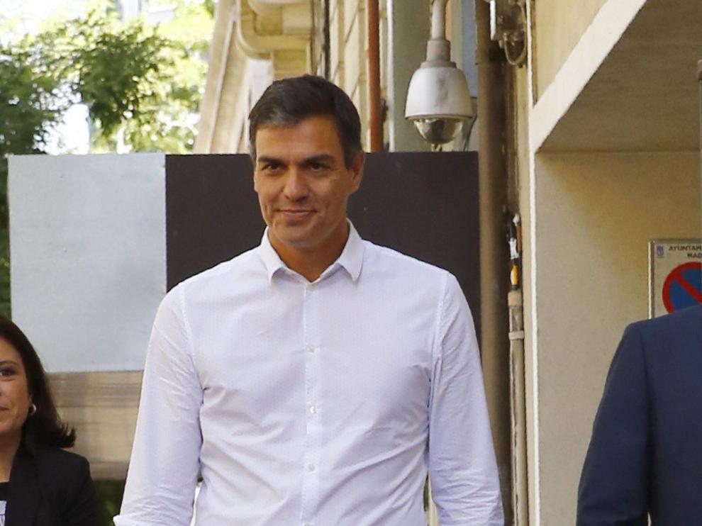 Pedro Sánchez a su llegada a la sede del partido este miércoles.