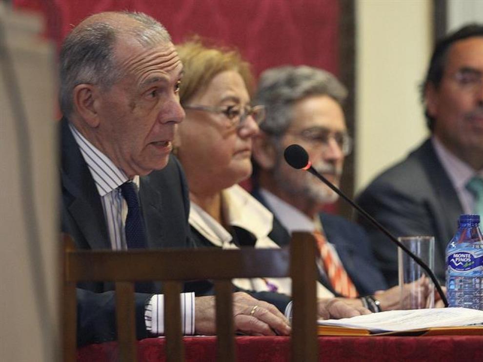 El presidente del Comité Científico Internacional de Itinerarios Culturales (ICOMOS), José Maria Garcia de Miguel, durante la clausura de los congresos internacionales del Comité Científico de Itinerarios Culturales (CIIC) y el Subcomité de Ciudades Históricas Iberoamericanas (CIHIB) de ICOMOS, organizados en colaboración con el Foro Soria 21 para el Desarrollo Sostenible, la Fundación Científica Caja Rural de Soria y la Federación de Organizaciones Empresariales Sorianas (FOES).