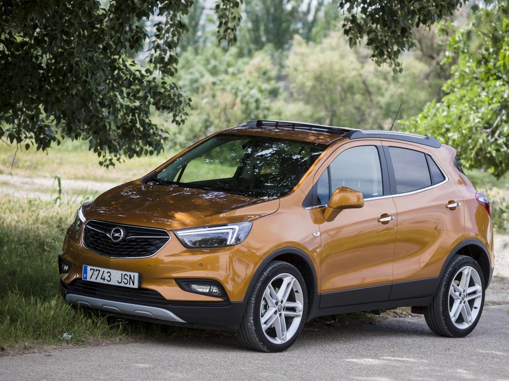 El Opel Mokka X, en el Parque del Agua de Zaragoza, es un todocamino de estética joven y deportiva.