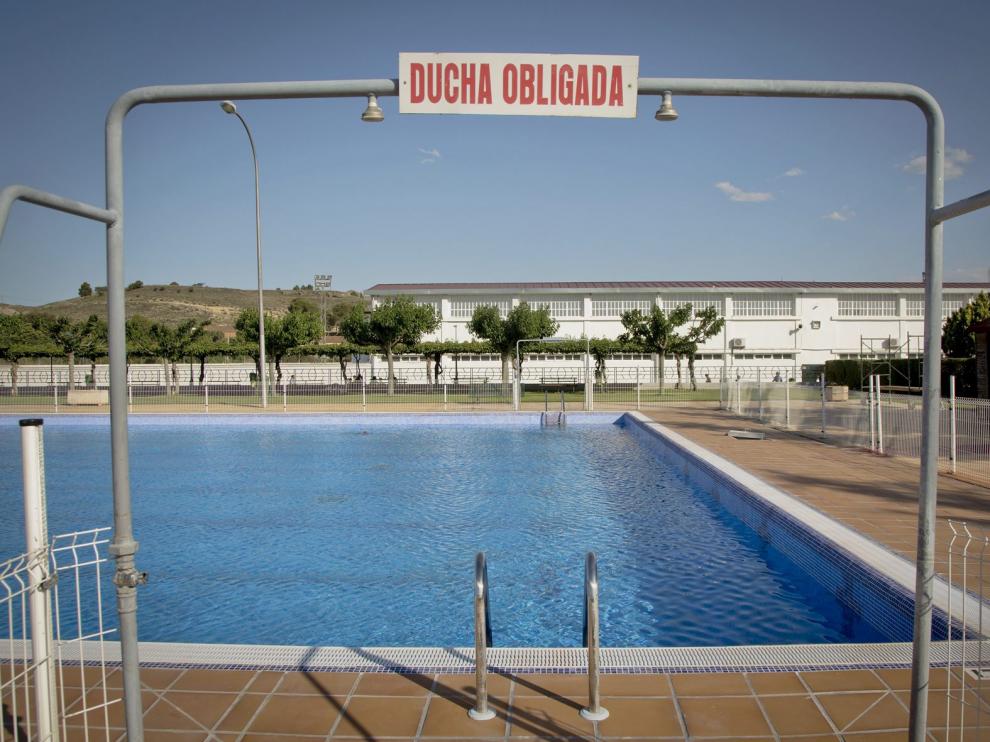 La piscina de Calatayud ya está lista para recibir la próxima semana a los bañistas.