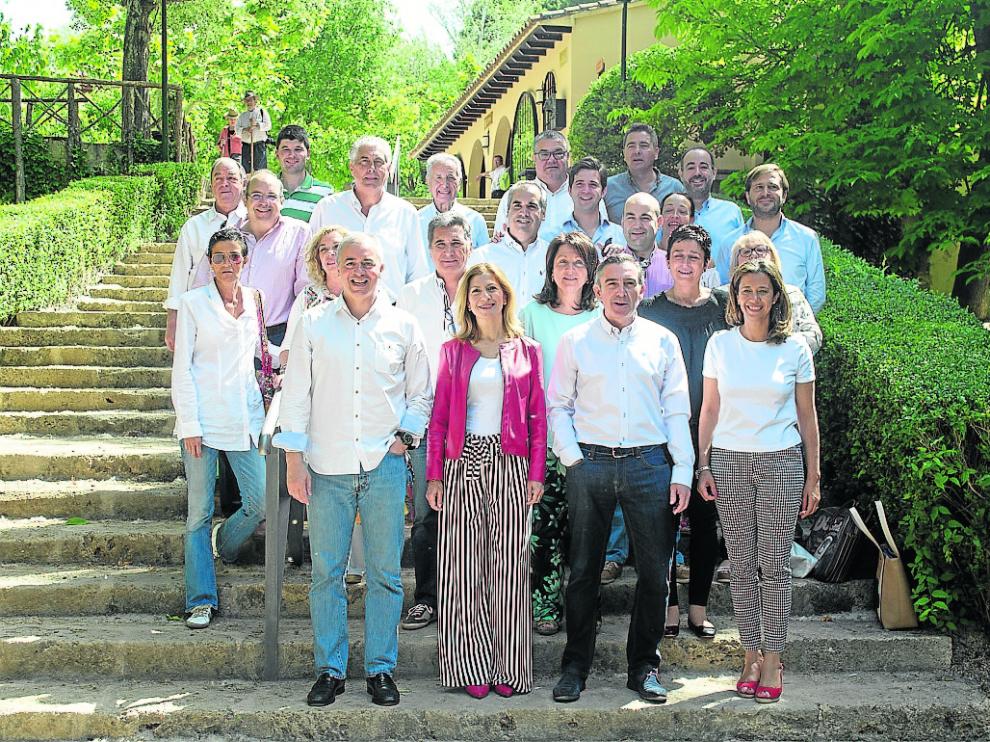 Beamonte, junto a los parlamentarios del PP, ayer, en el Monasterio de Piedra.