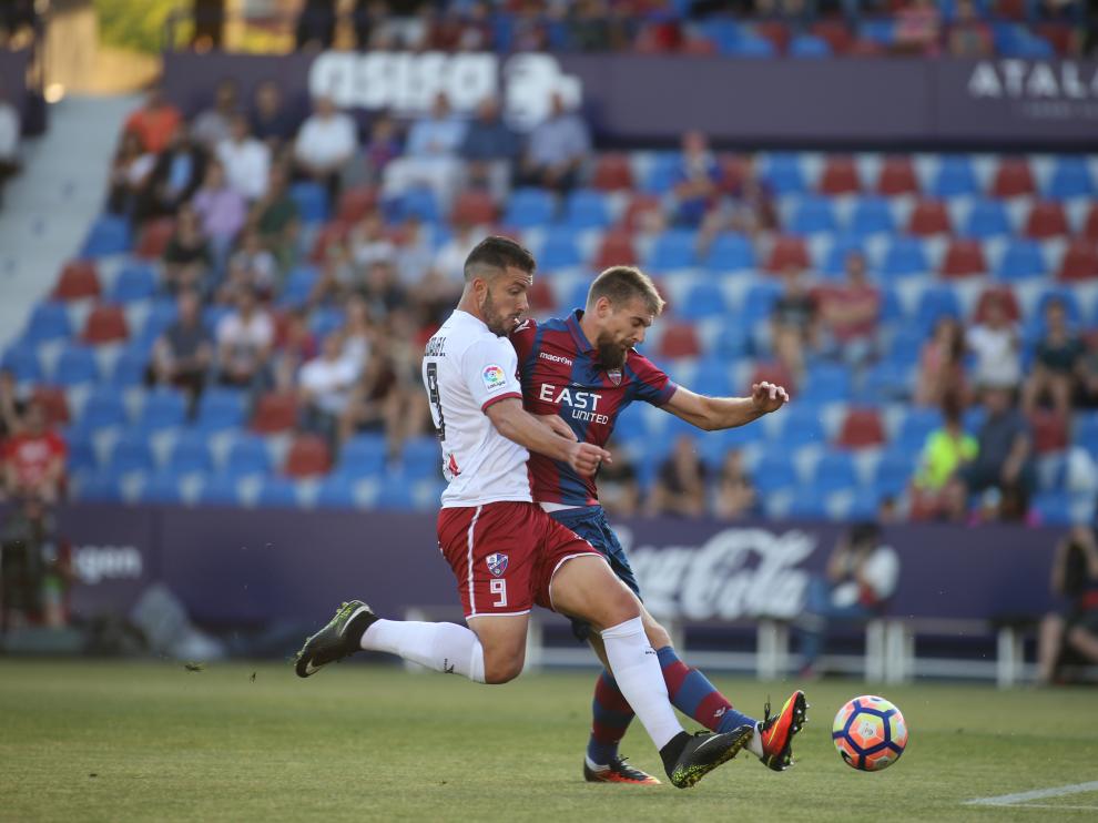 Partido del Huesca contra el Levante