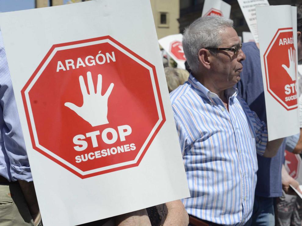 Manifestación contra el impuesto de sucesiones