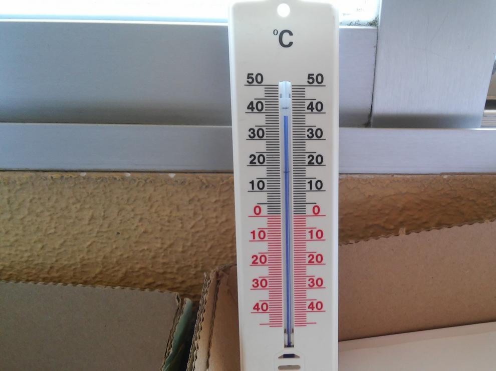 Temperatura de casi 40 grados en un aula del colegio Hilarión Gimeno la semana pasada.