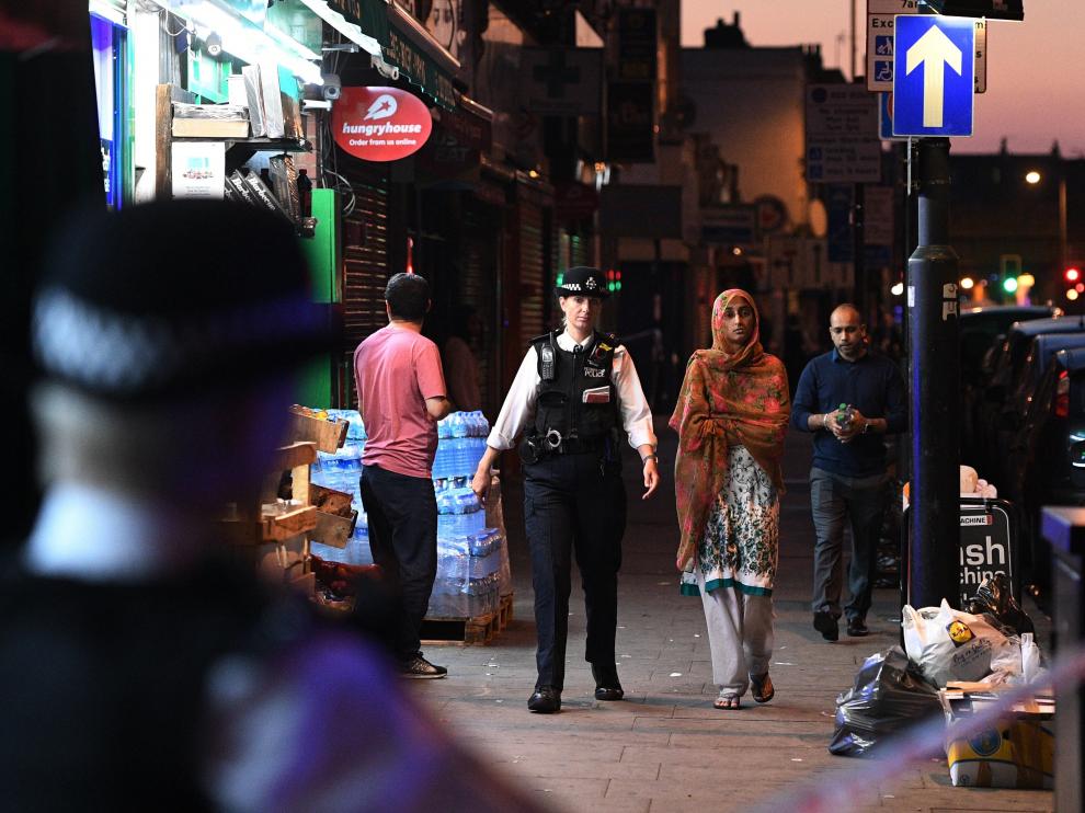 Atropello múltiple frente a una mezquita de Londres.