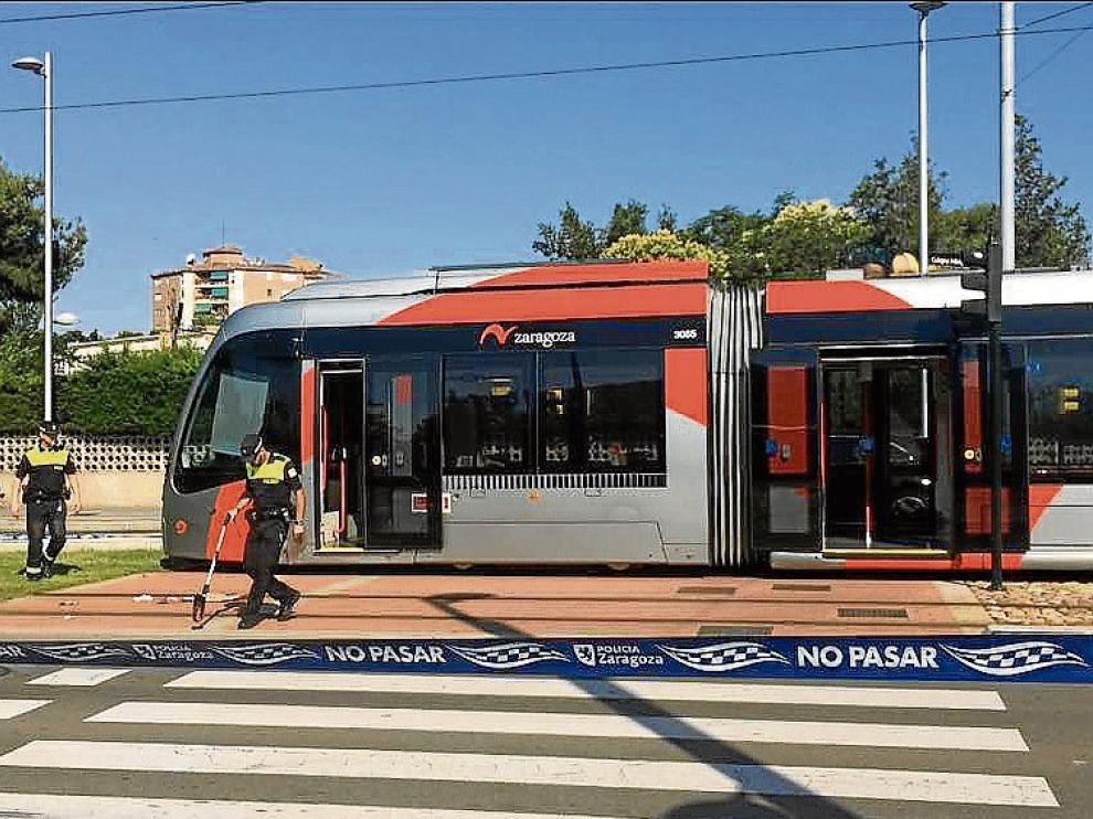 Sin servicio de tranvía durante una hora. El atropello de Vía Ibérica dejó sin servicio el tramo comprendido entre las estaciones de Gran Vía y Los Olvidados entre las 9.27 y las 10.20. Este trayecto se hizo con autobuses.