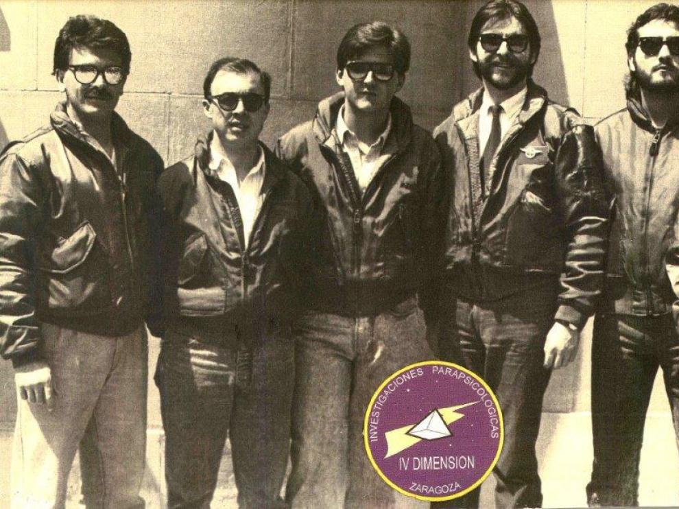 El equipo de IV Dimensión en 1986.