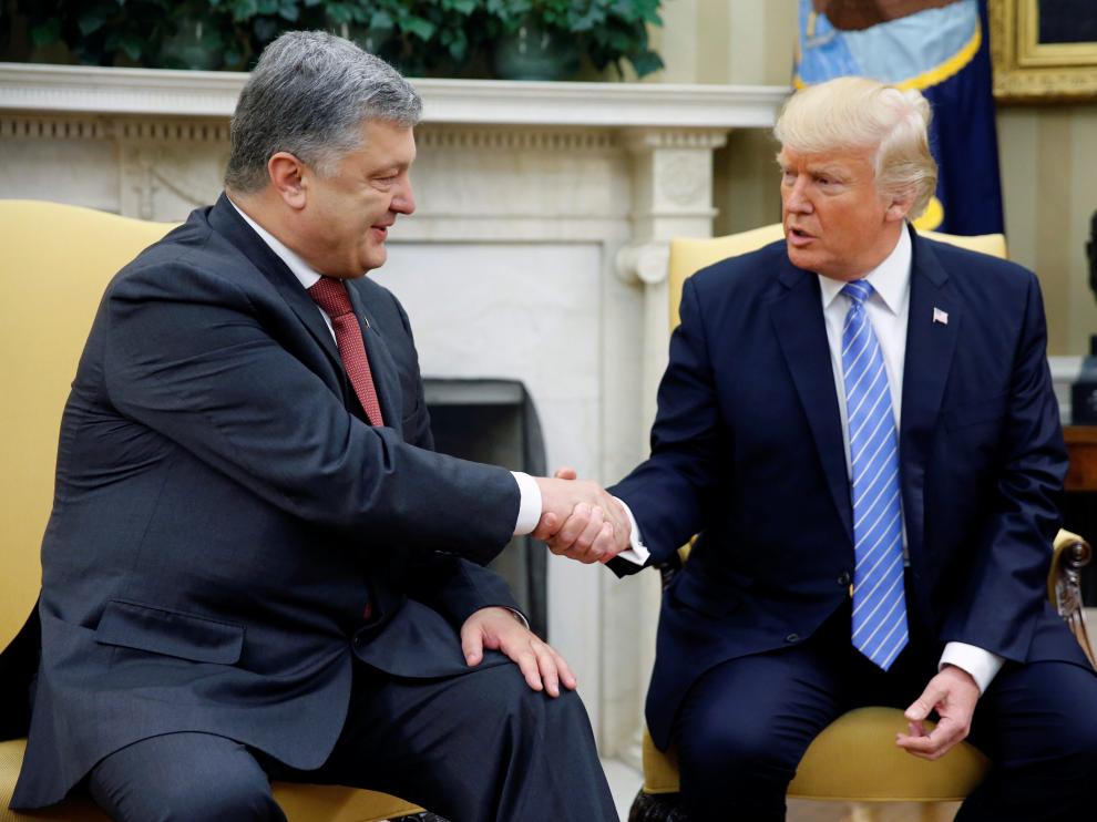 Poroshenko sale de su reunión con Trump satisfecho por el "fuerte respaldo" de EEUU.