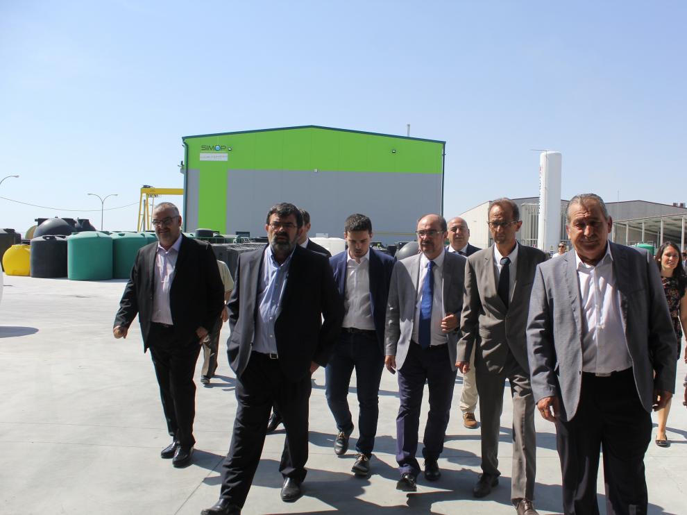 Javier Lambán ha inaugurado las nuevas instalaciones de la empresa Simop tras el incendio.