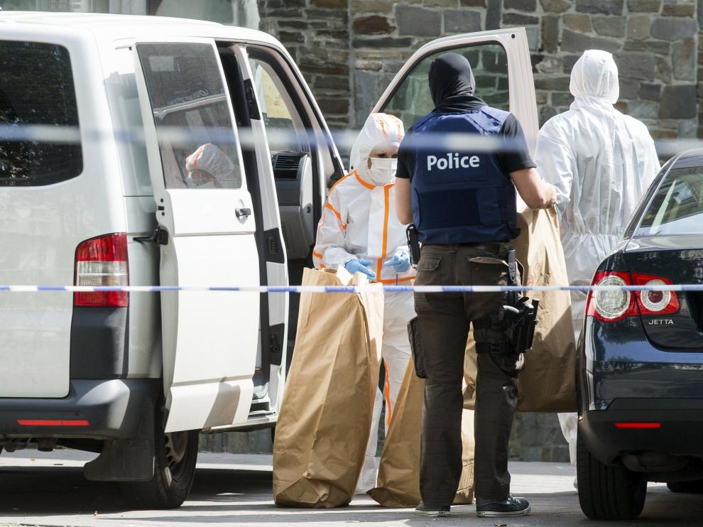 Registros en la vivienda del presunto terrorista.