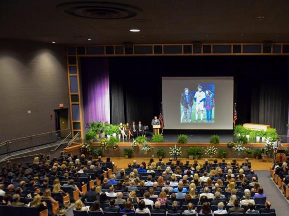 Fotografía cedida por la familia Warmbier en la que se muestra el funeral de Otto.