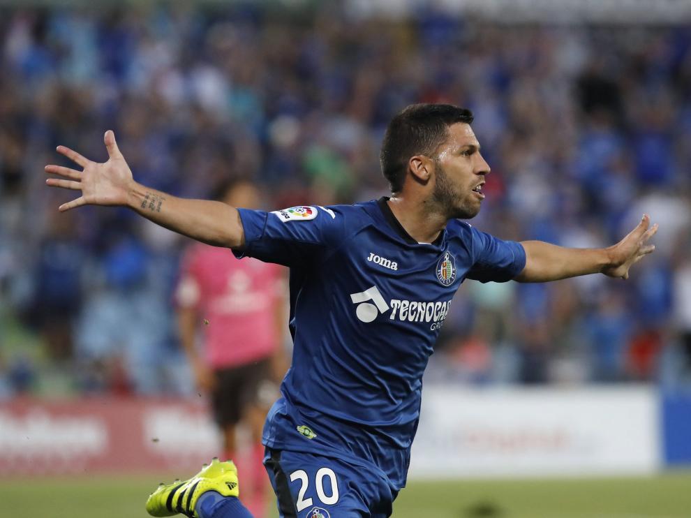 El delantero del Getafe Dani oacheco celebra tras marcar el tercer gol ante el Tenrife