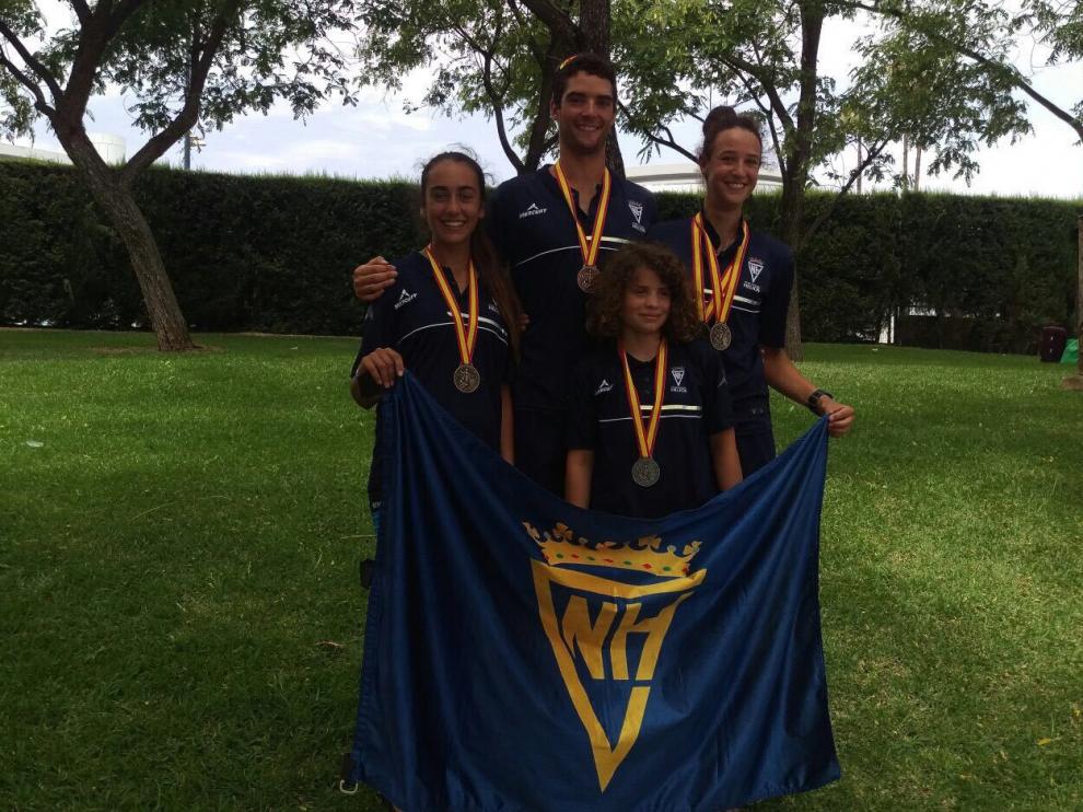 Esther Briz y Chloe Palma han conseguido el título de campeonas de España Junior en skiff doble.