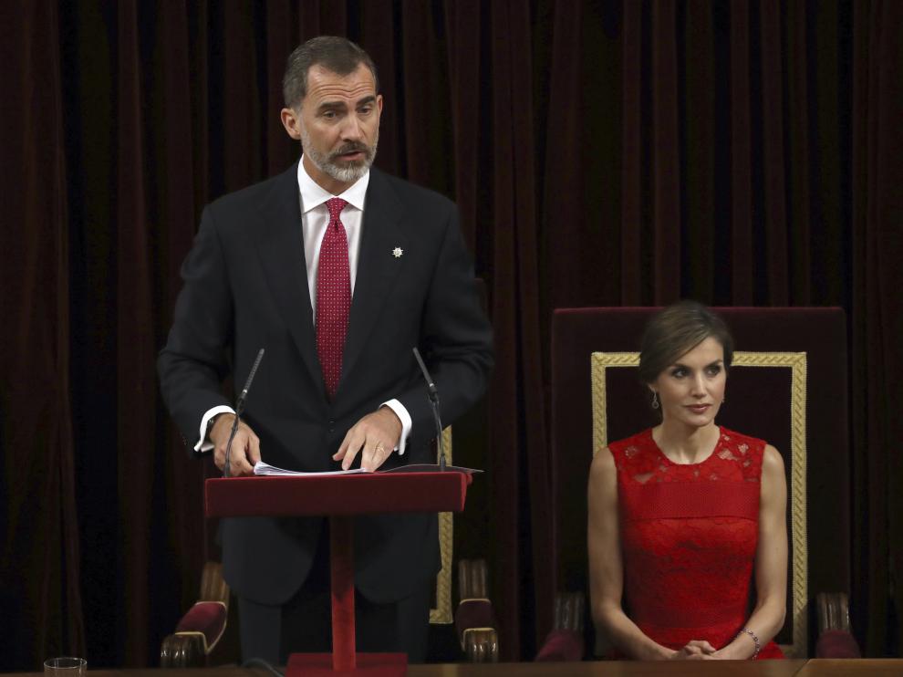 Los reyes en el Congreso este miércoles.